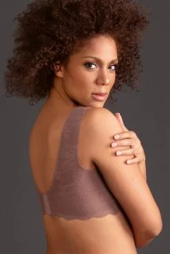 Anita Since 1886 Bralette Essential Lace -Bademode Verkaufsgeschäft Anita Essentials Lace Bralette 5400 769 berry 03 1280x1280